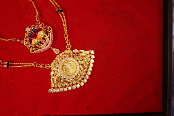 Antique Gold Peacock Temple Necklace Set – Traditional South Indian Jewellery