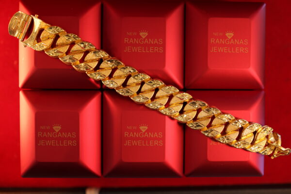 22K Gold Cuban Link Chain Bracelet