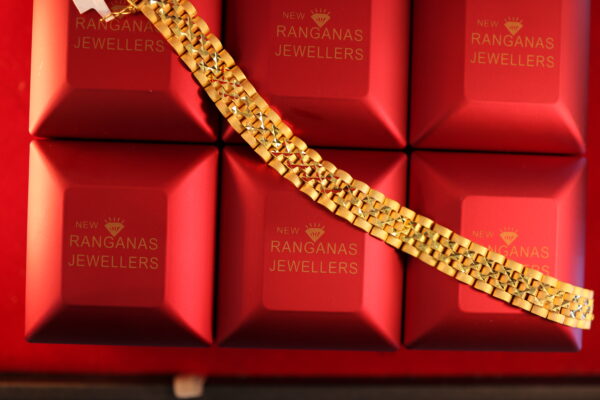 22K Gold Box Link Chain Bracelet – Refined Elegance for Every Occasion