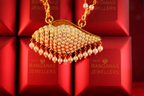 Golden Pearl Shell Pendant Necklace in Brampton